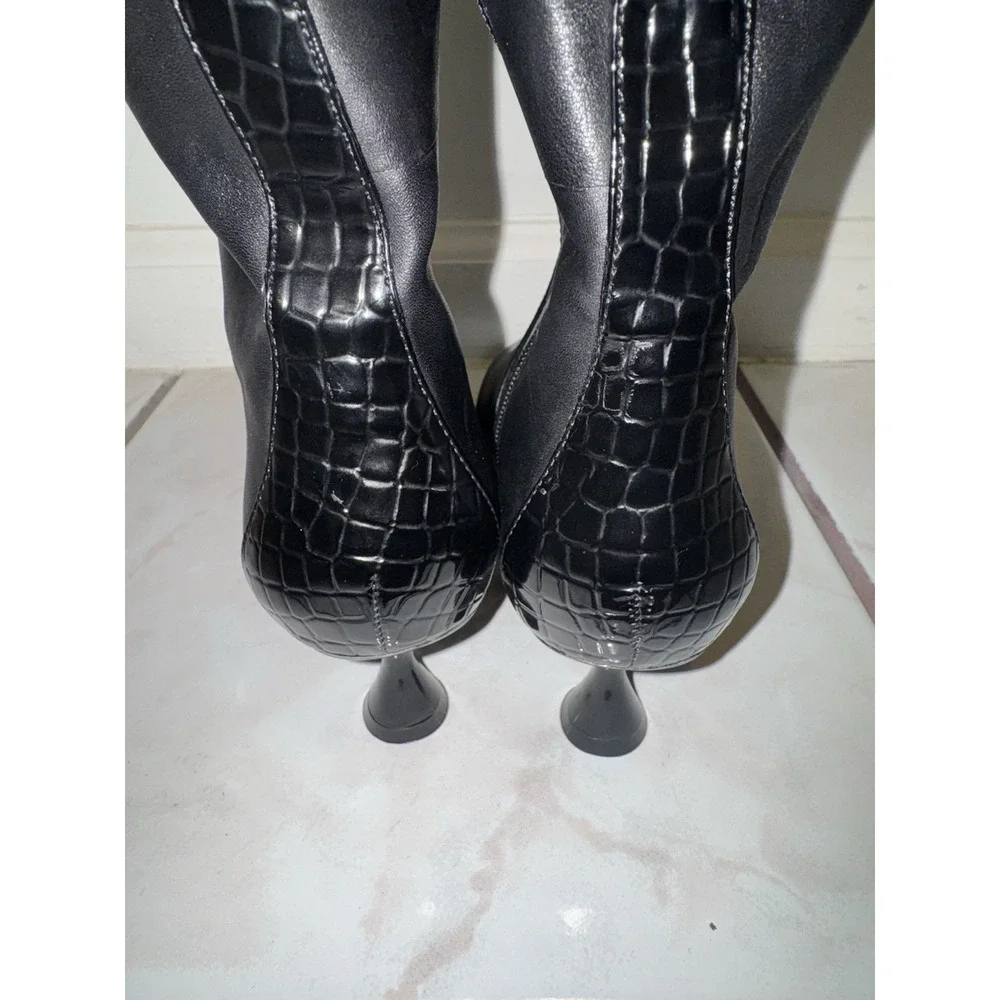 NWOB Alex Marie Sleek Black Kitten Heeled Boots Croc Leather Stripe Size 7 - Picture 8 of 11
